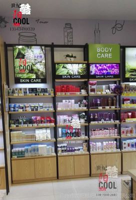 化妝品展柜定制 美妝店陳列的藝術與實用結合